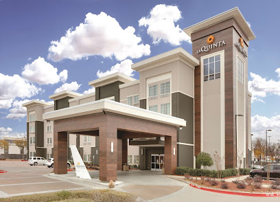 La Quinta Inn & Suites by Wyndham Dallas Love Field