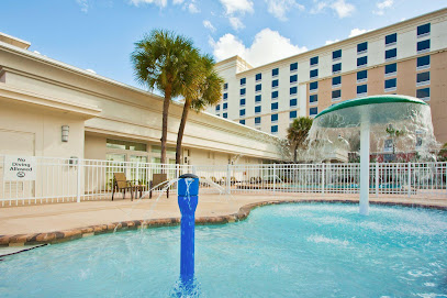 Holiday Inn & Suites Across From Universal Orlando, an IHG Hotel